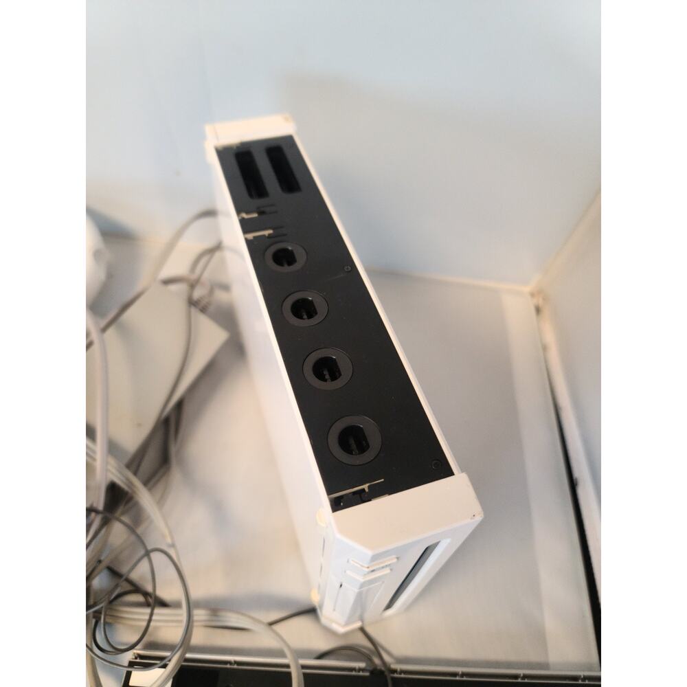 Nintendo Wii Video Game Console RVL-001 Black Complete Tested - Picture 3 of 6